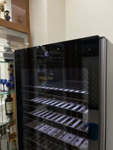 Tủ bảo quản rượu vang Vinocave 168 chai kính tràn viền NEW 2021